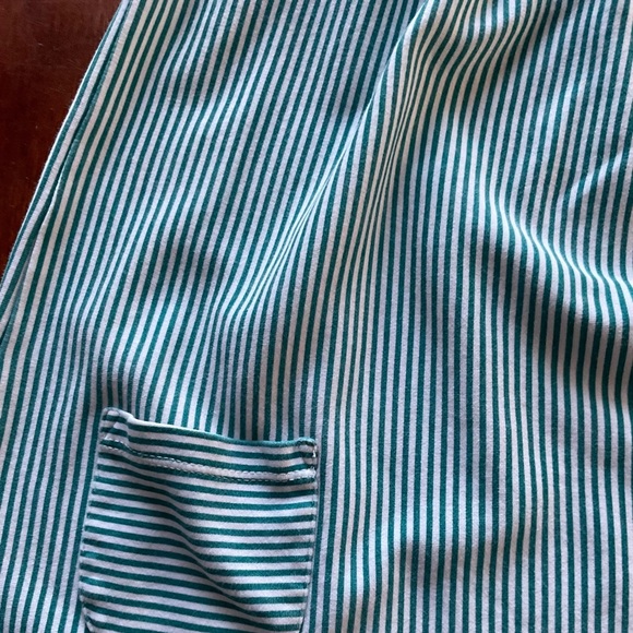 EUC Light Green Striped Tea Collection Shirt w/ Flutter Cap Sleeves & Pink Trim - Picture 3 of 6